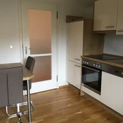 Elegante 2-Zimmer-Wohnung mit Balkon & Stil Bild 3