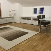 Elegante 2-Zimmer-Wohnung mit Balkon & Stil Bild 6