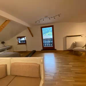 Moderne Wohnung mit Balkon & Panoramablick Bild 7